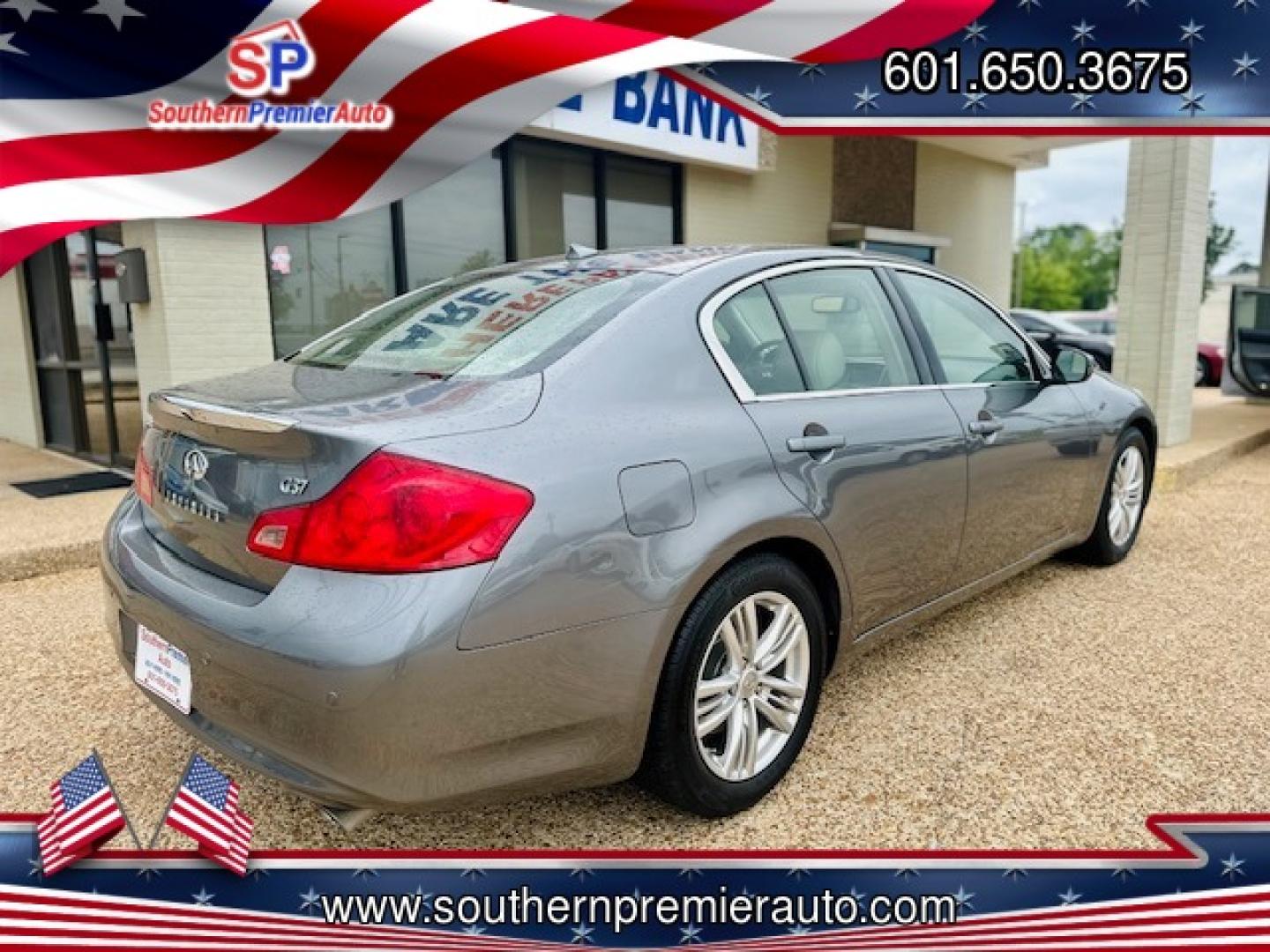 2012 GRAY INFINITI G37 BASE; SPORT; JOU (JN1CV6AP4CM) , located at 922 W. Beacon St., Philadelphia, MS, 39350, (601) 650-3675, 32.770447, -89.127151 - Photo#5